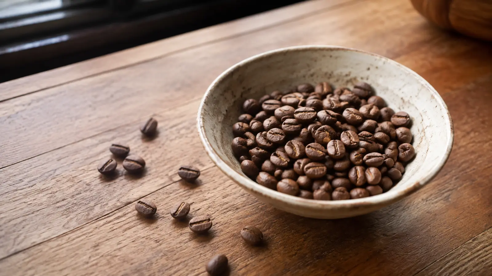 ほどよい茶色の中煎りコーヒー豆